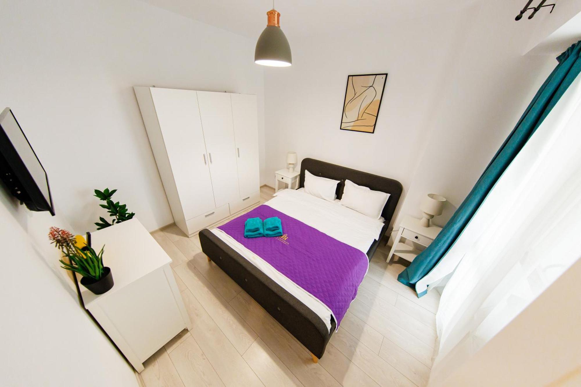 Luxury Glam Apartments Iasi At Lazar Palas エクステリア 写真