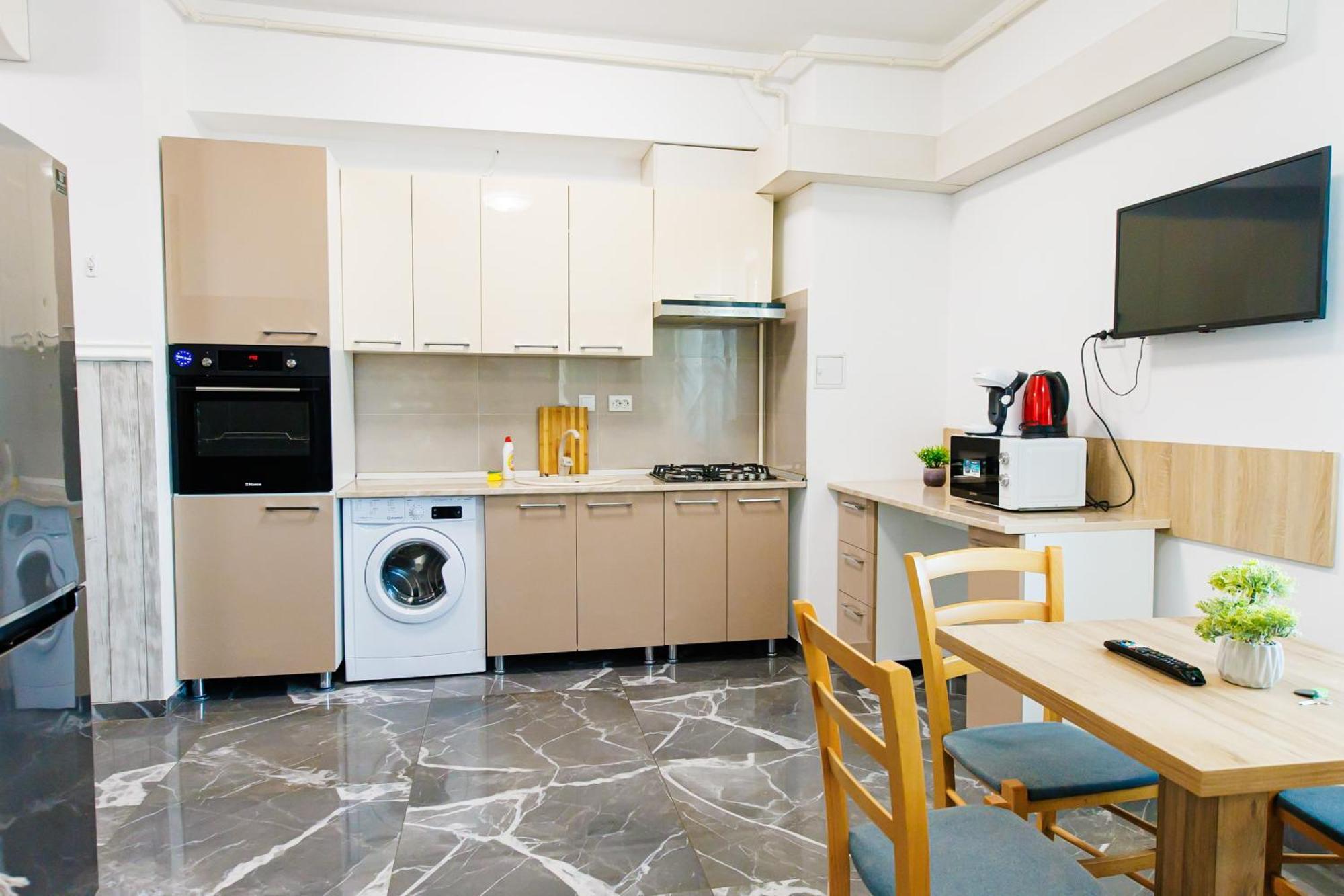 Luxury Glam Apartments Iasi At Lazar Palas エクステリア 写真