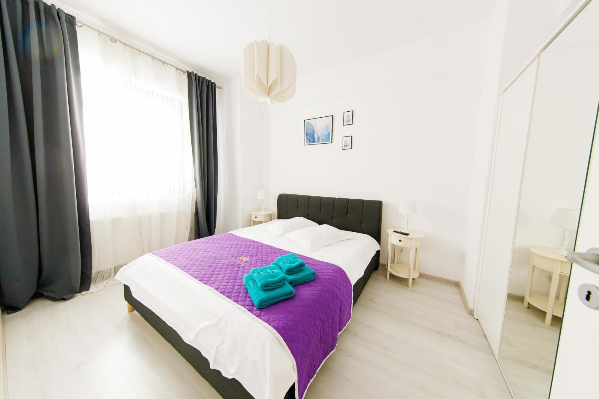 Luxury Glam Apartments Iasi At Lazar Palas エクステリア 写真