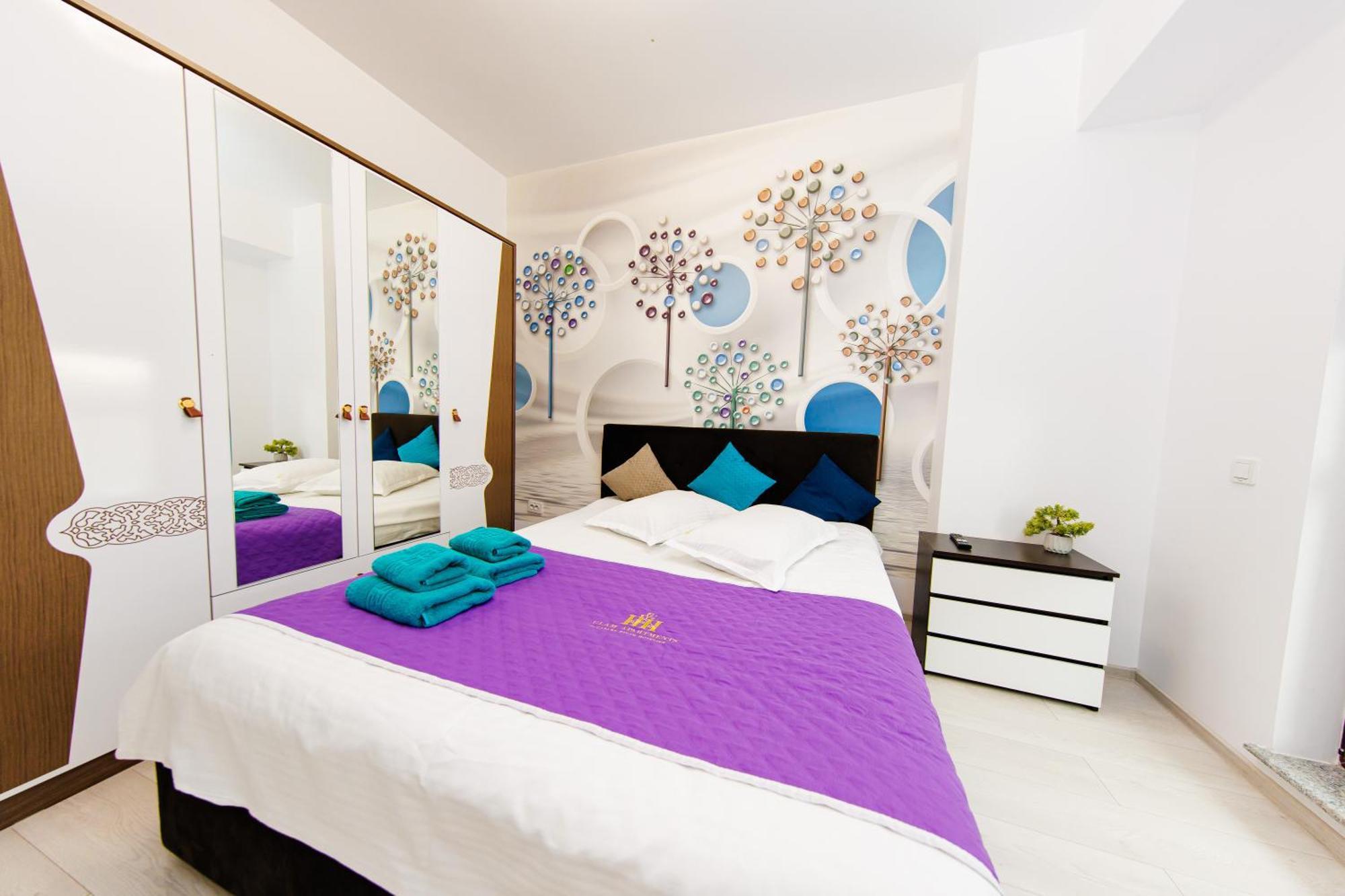 Luxury Glam Apartments Iasi At Lazar Palas エクステリア 写真
