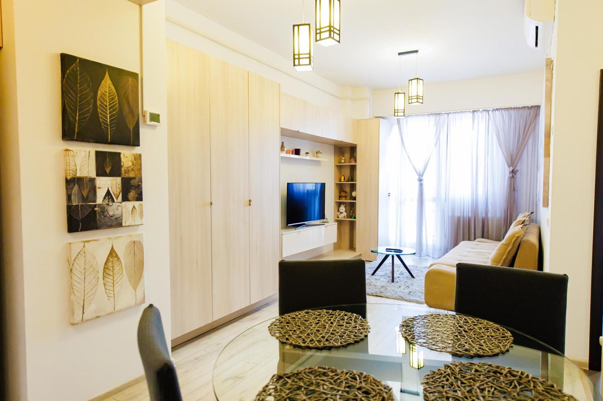 Luxury Glam Apartments Iasi At Lazar Palas エクステリア 写真