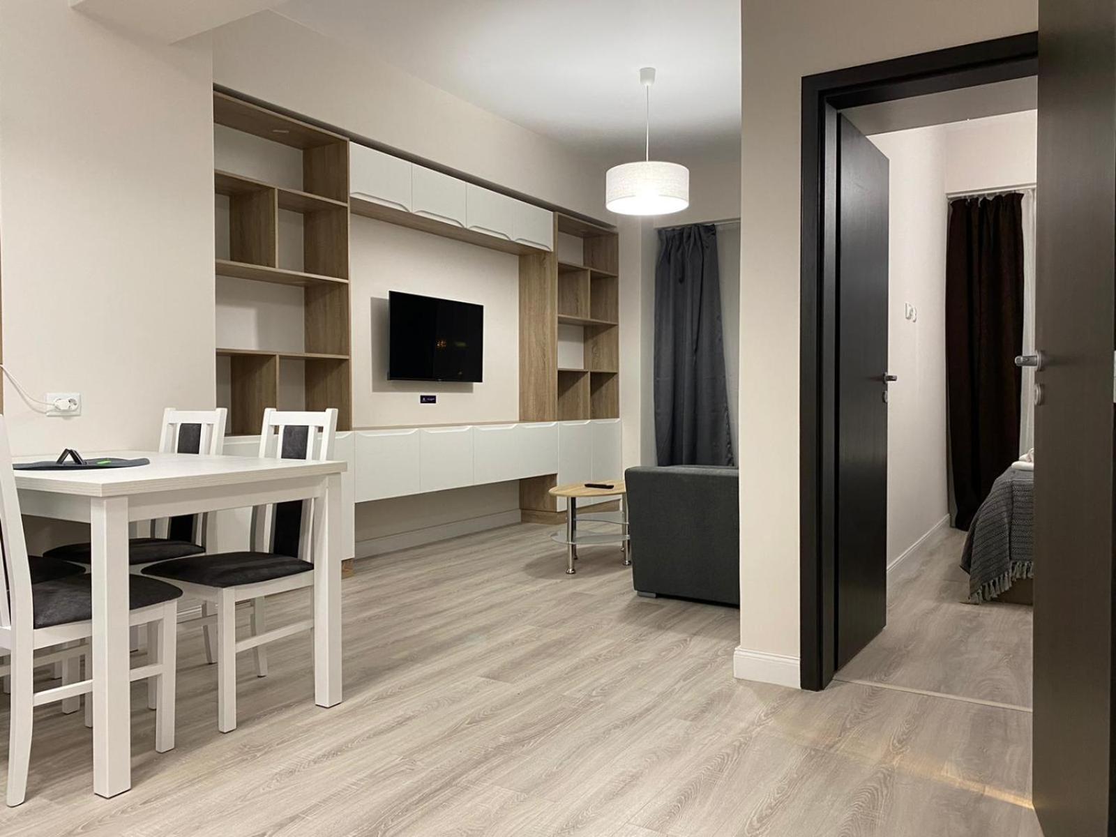 Luxury Glam Apartments Iasi At Lazar Palas エクステリア 写真