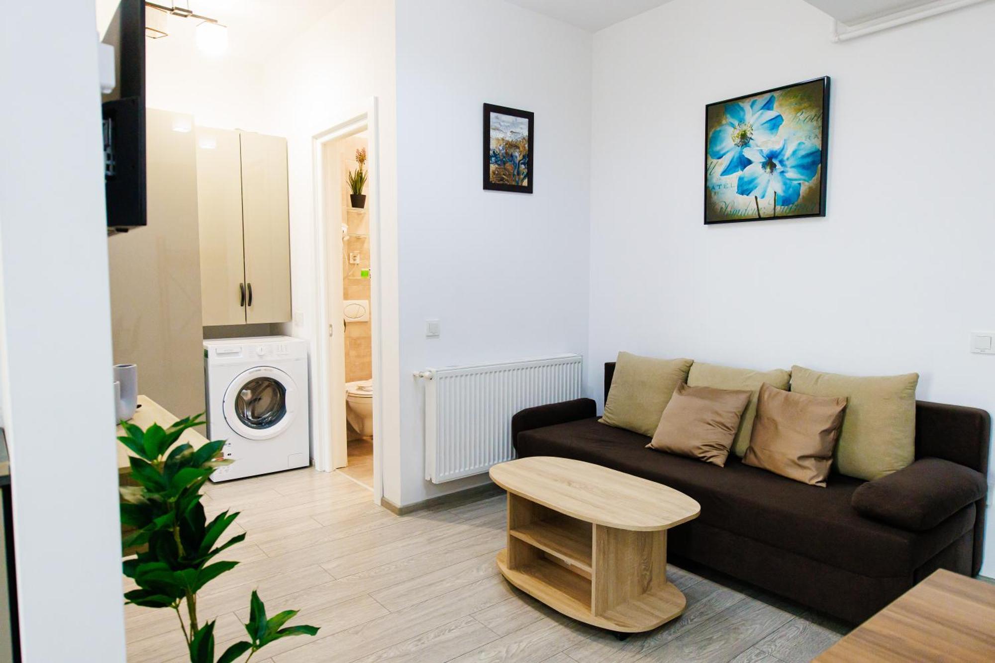 Luxury Glam Apartments Iasi At Lazar Palas エクステリア 写真