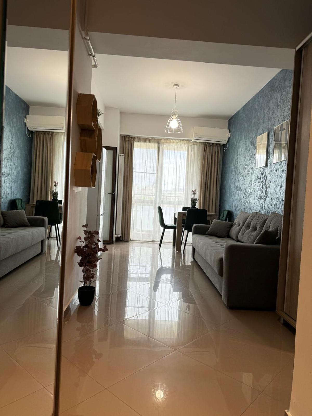 Luxury Glam Apartments Iasi At Lazar Palas エクステリア 写真